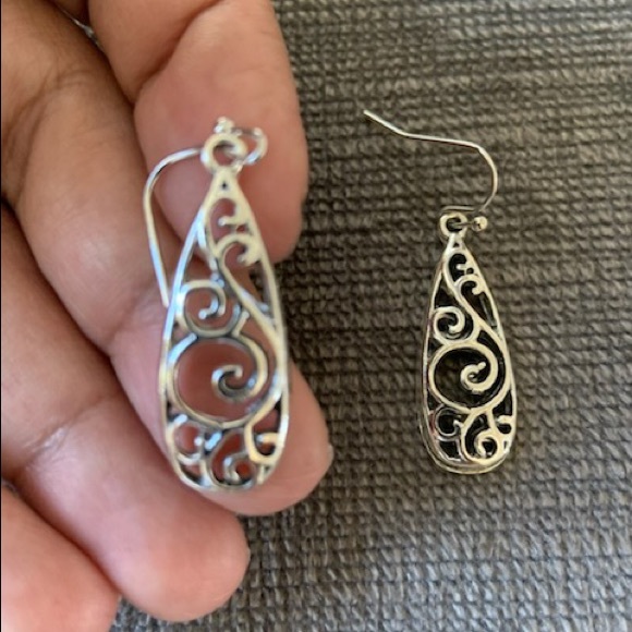 Earring - Picture 3 of 3